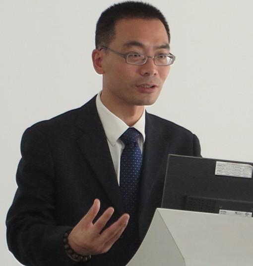 邱健 邱健
